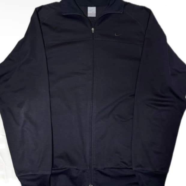 [105] 나이키 올블랙 트랙탑