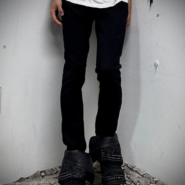 “Roshell” V-Kei Black Chic Pants