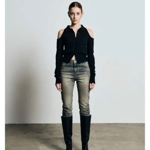 보헤미안 서울 숄더 홀 니트 가디건 티 블랙