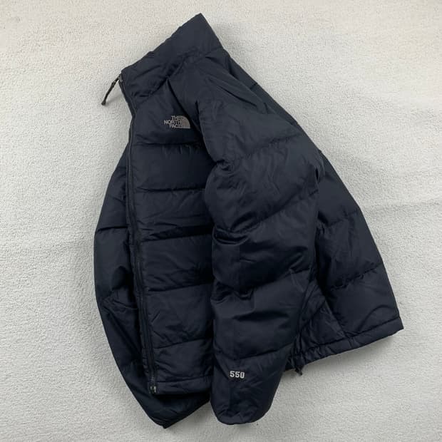 노스페이스 자수로고 구스다운 550 푸퍼 패딩 자켓