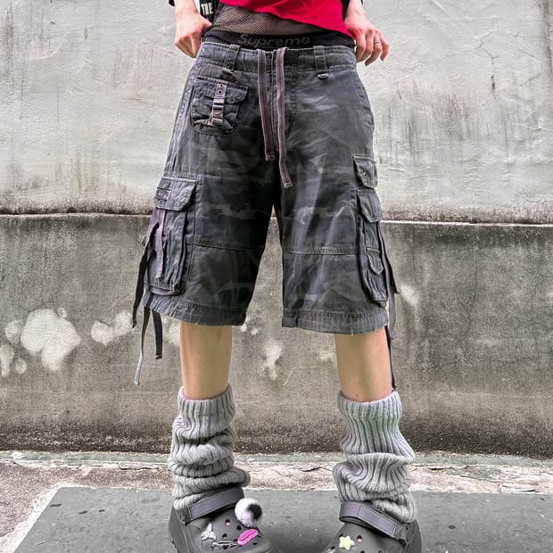 00‘s Grunge Camo Cargo Bermuda Pants