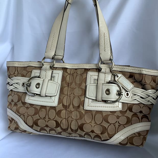👜🤎 Coach 코치 화이트 베이지 갸루 숄더백