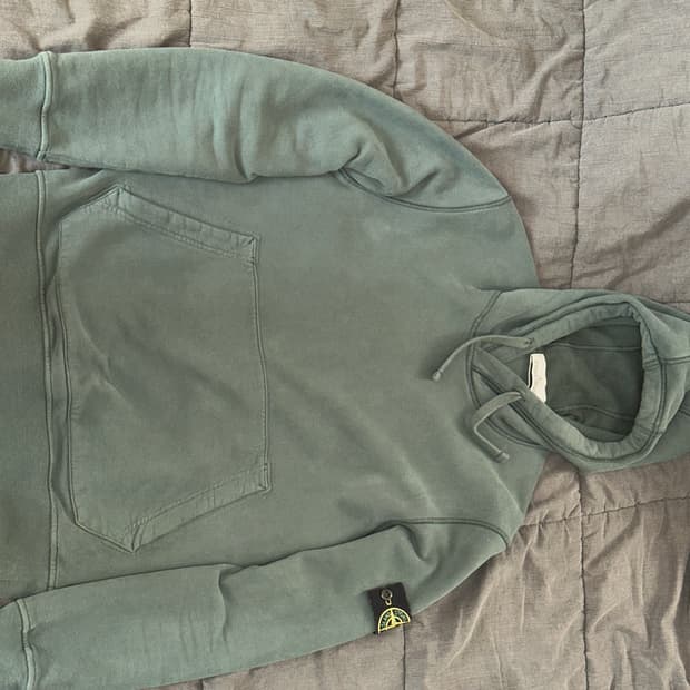 스톤아일랜드 25 fw카키색 후드티