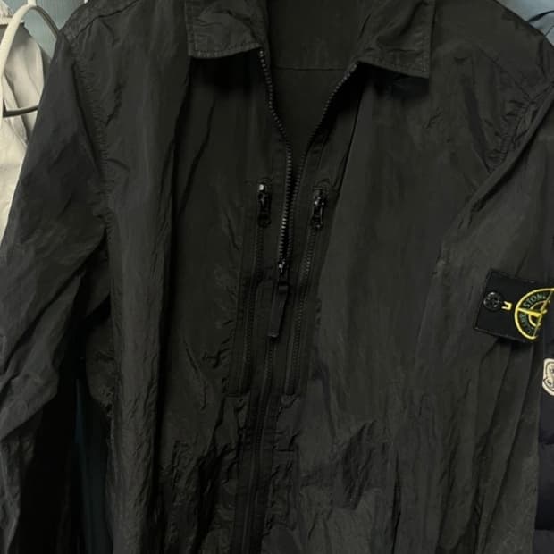 스톤아일랜드 바람막이 