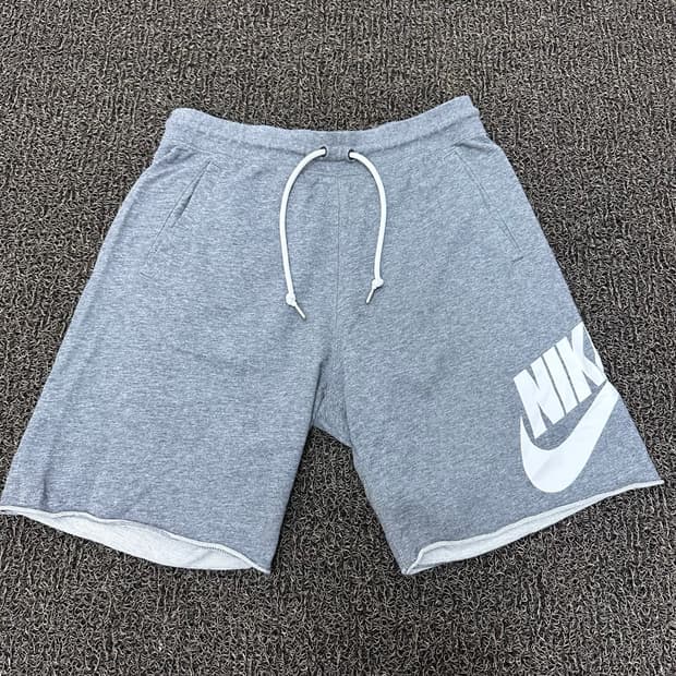 NIKE 나이키 운동복 반바지 그레이 L