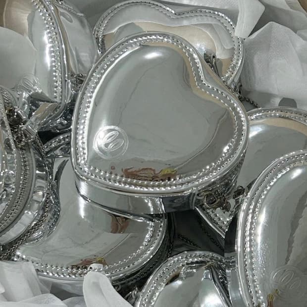 랭앤루 하트 실버 체인 미니백