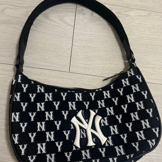 엠엘비 모노그램 자카드 호보백 NY