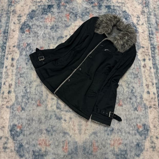Louis chavlon vkei fur jacket