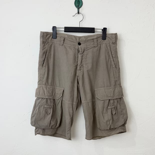 Nicolas&Mark 카고 쇼츠