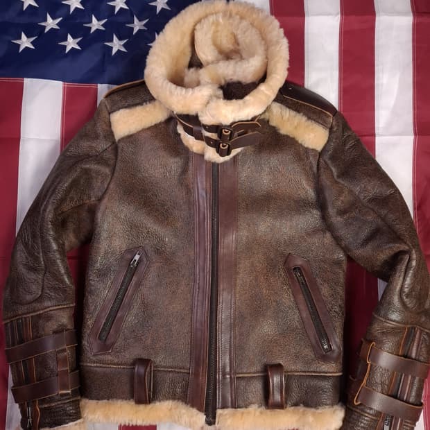 새제품 빈티지 리얼레더 무스탕