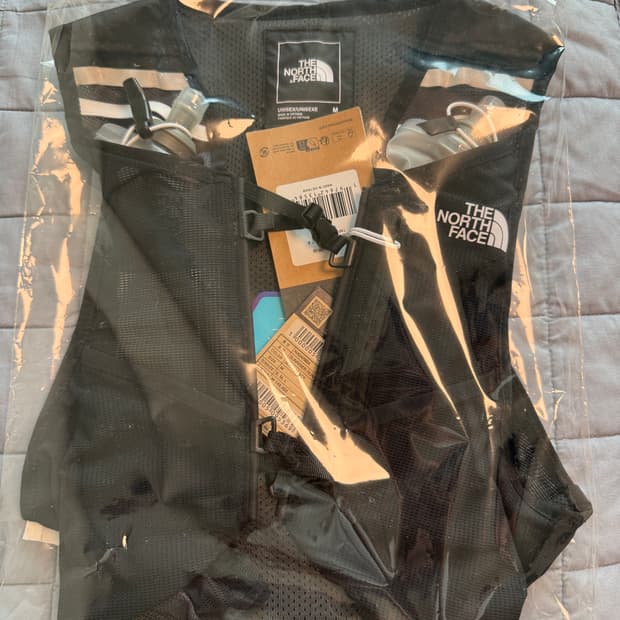 노스페이스 선라이저 러닝조끼 베스트 8 M 새상품(소프트 플라스크 포함)