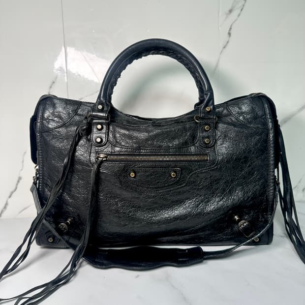 [A 정품] 발렌시아가 시티 모터백 미디움 블랙