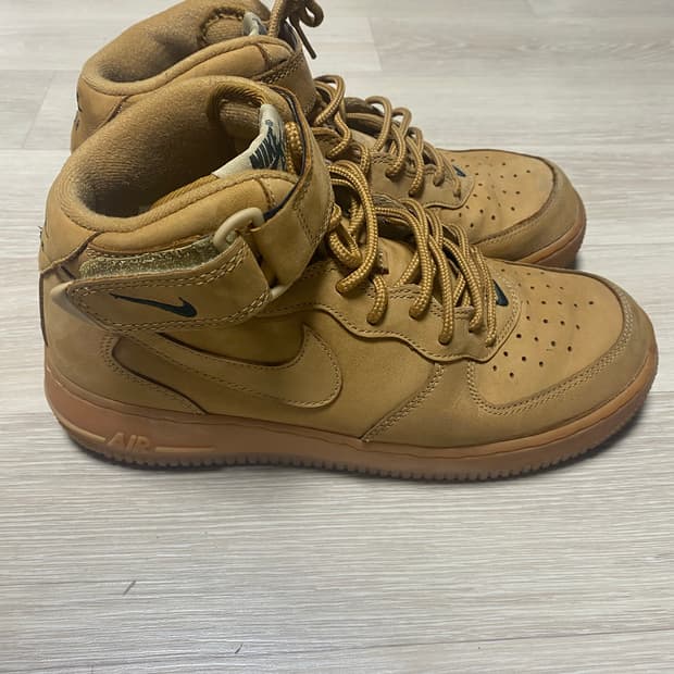 나이키 Air Force 1 Mid Flax 된장포스