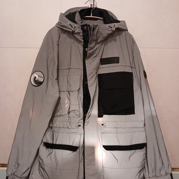 디스커버리 정품 여성 리플렉티브 반사판 후드 점퍼 95 사이즈