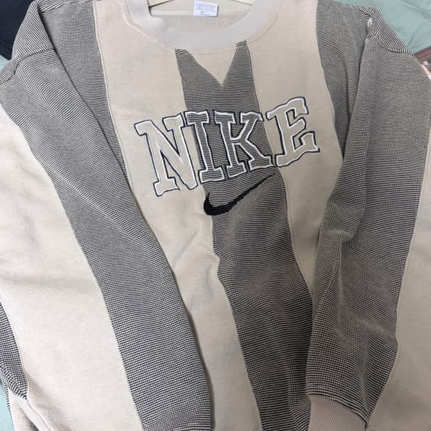 나이키 올드스쿨 체크 맨투맨