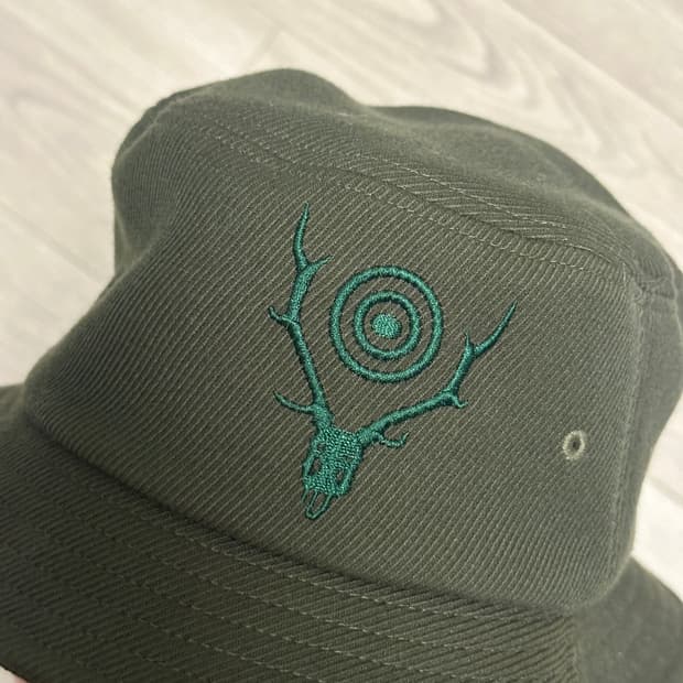 South2 West8 S2W8 버킷햇 올리브 / Deer Skull T