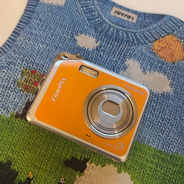 Fujifilm 후지필름 V10 오렌지
