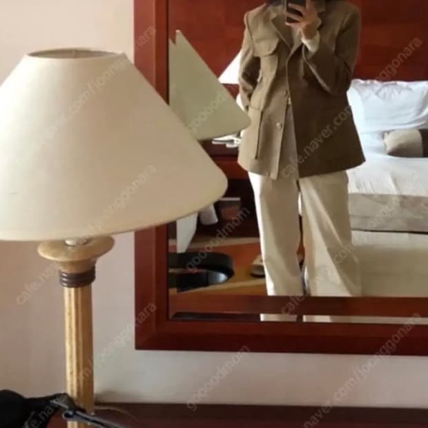 커넥팅더닷 울 자켓