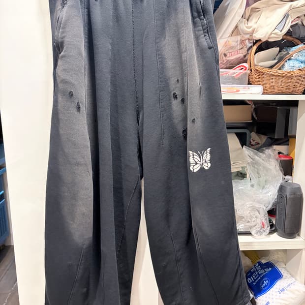 니들스 hd 디스트레스드 스웻 팬츠 블랙 L사이즈