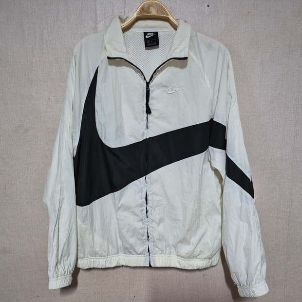 나이키 빅시우스 바람막이( XL)