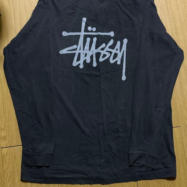 스투시 롱슬리브