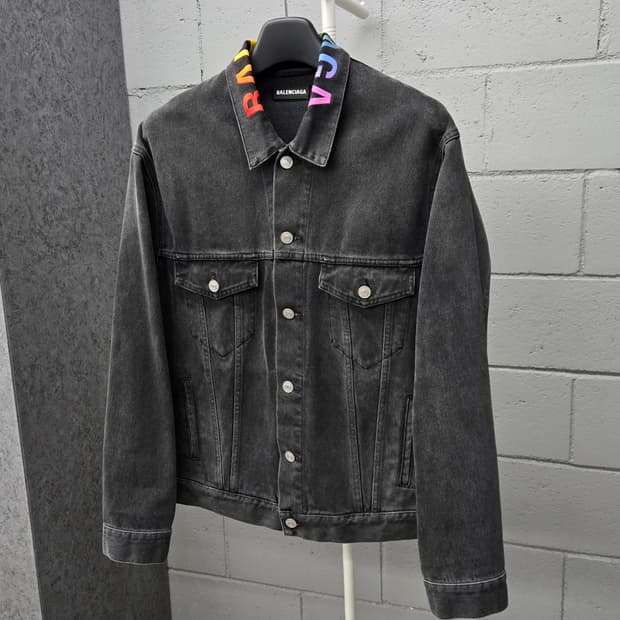 백화점판 / 발렌시아가 레이보우 로고 데님 청자켓 오버핏44