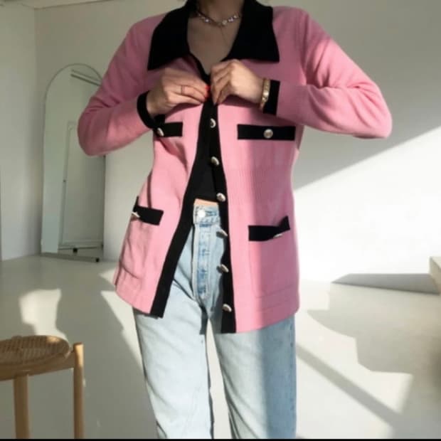 투머치토커 핑크 샤넬 가디건 S