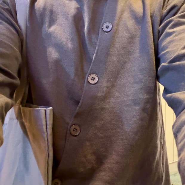 누마레 ee 사선 가디건 m