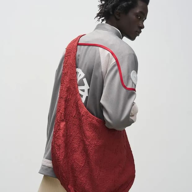 7440-37-1 빅 크로스 백 레드