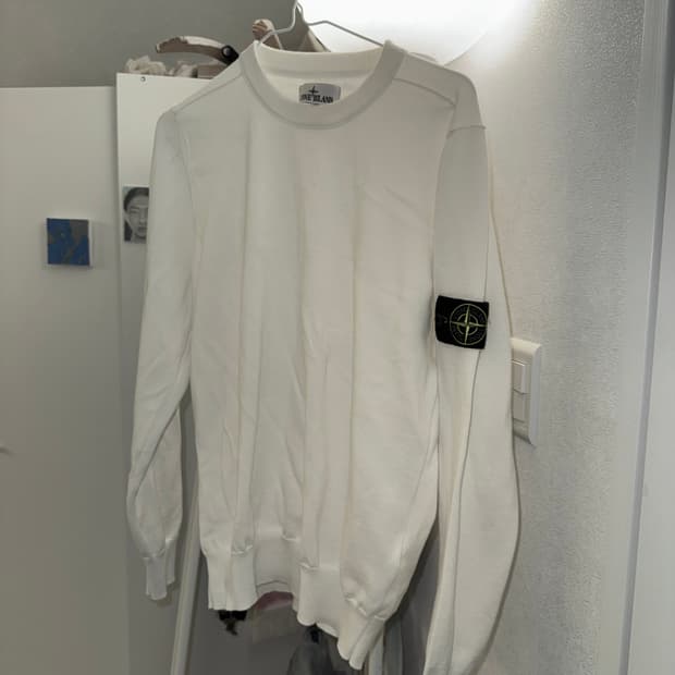 스톤아일랜드 화이트 니트 맨투맨 s