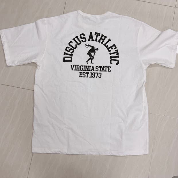 새제품 디스커스 애슬레틱  반팔티 xl