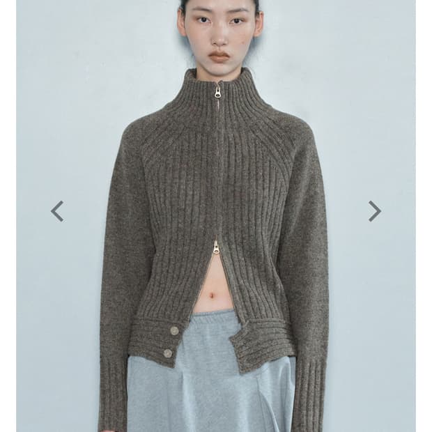 세릭 HEM BUTTON KNIT ZIP UP 브라운