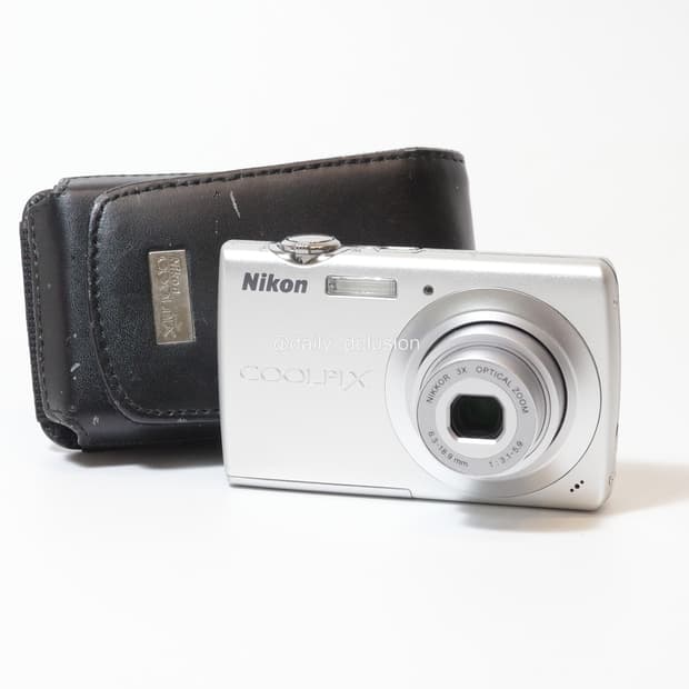 니콘 쿨픽스 S203