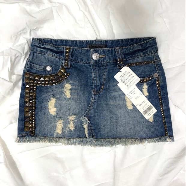 Studded denim skirt