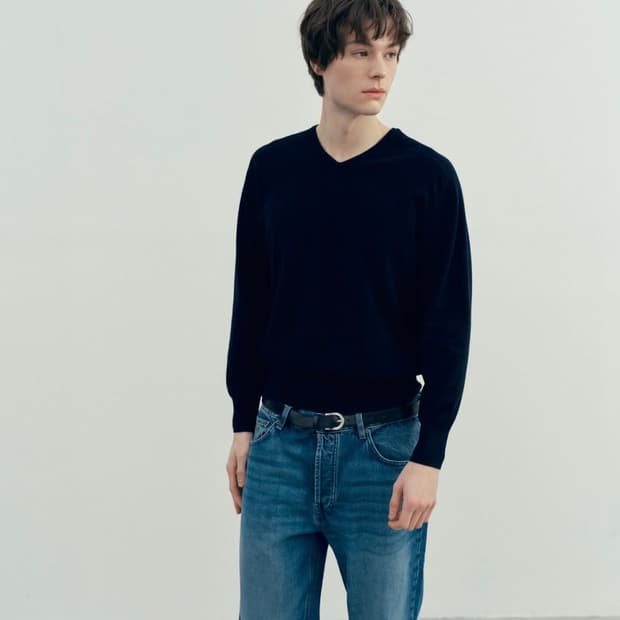 addslow 애드슬로우 브이넥 다크네이비