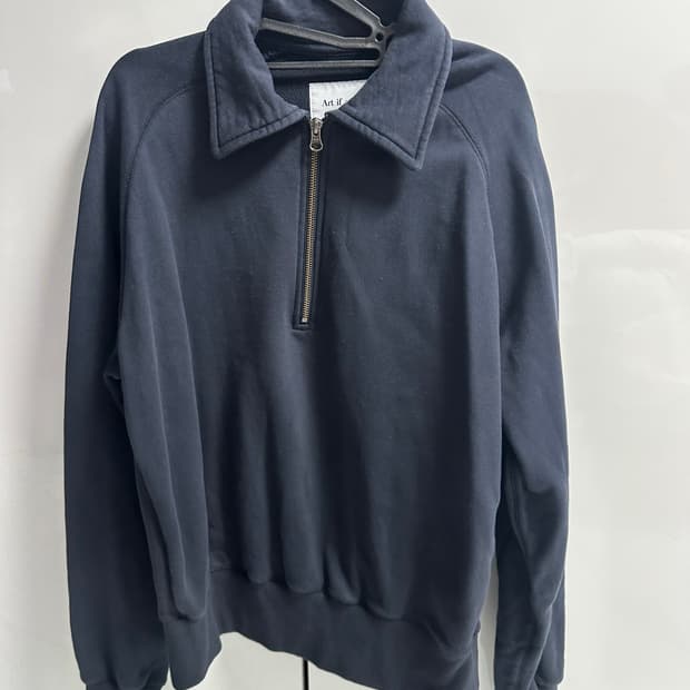 [m] 아트 이프 액츠 하프집업 맨투맨 