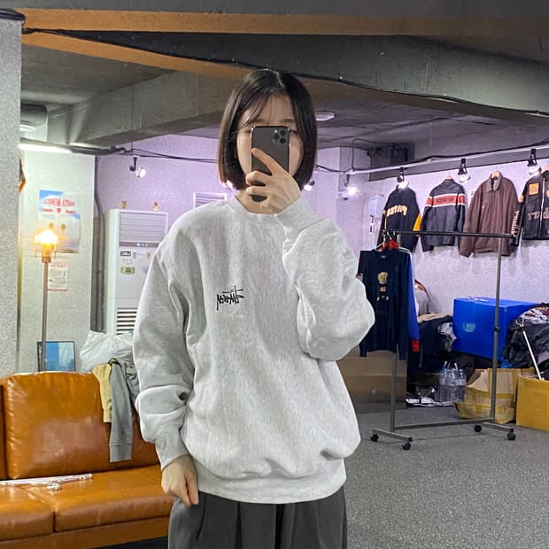 스투시 시그니처 빅로고 멜란지 스웻셔츠 B4970