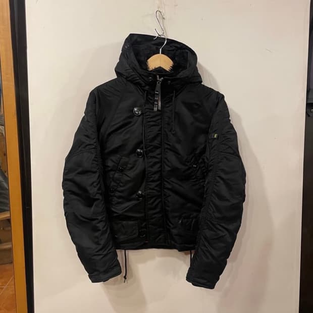 알파인더스트리 크롭 봄버(실측 있음