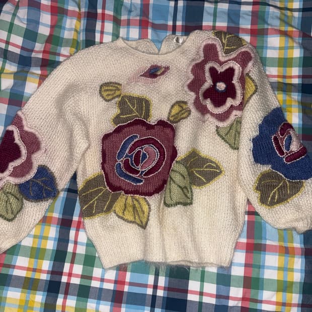 꽃무늬 니트🐠🌺