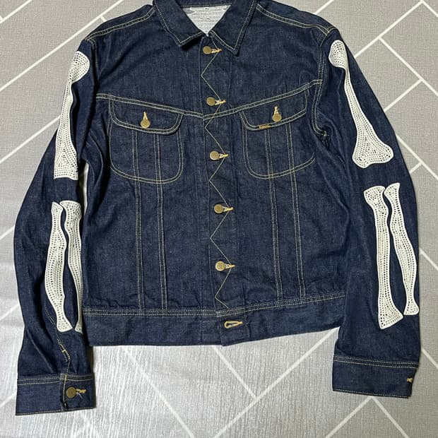 케피탈 본 데님 자켓 44사이즈