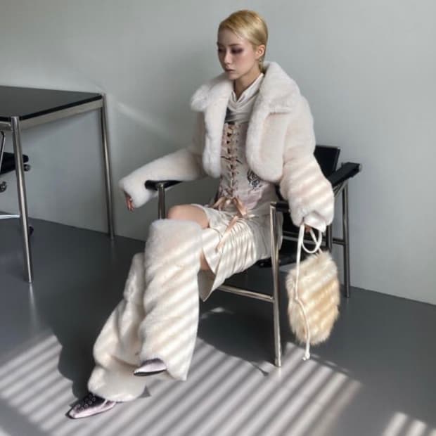 카시코 아이보리 퍼 볼레로 자켓