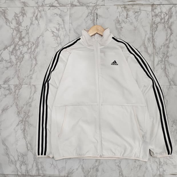 아디다스 화이트 블랙 바람막이 L