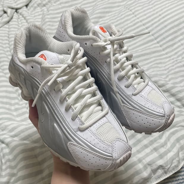 나이키 샥스 230