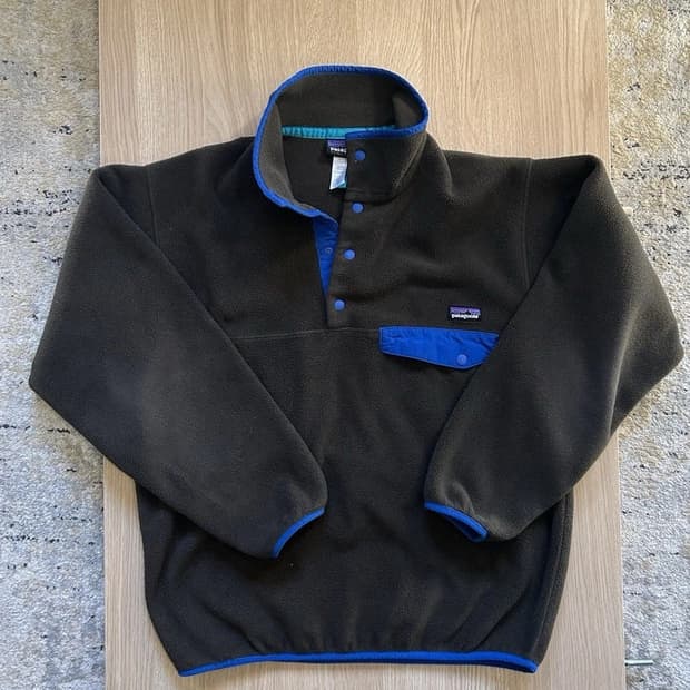 파타고니아 신칠라 스냅-티 플리스 블랙/블루