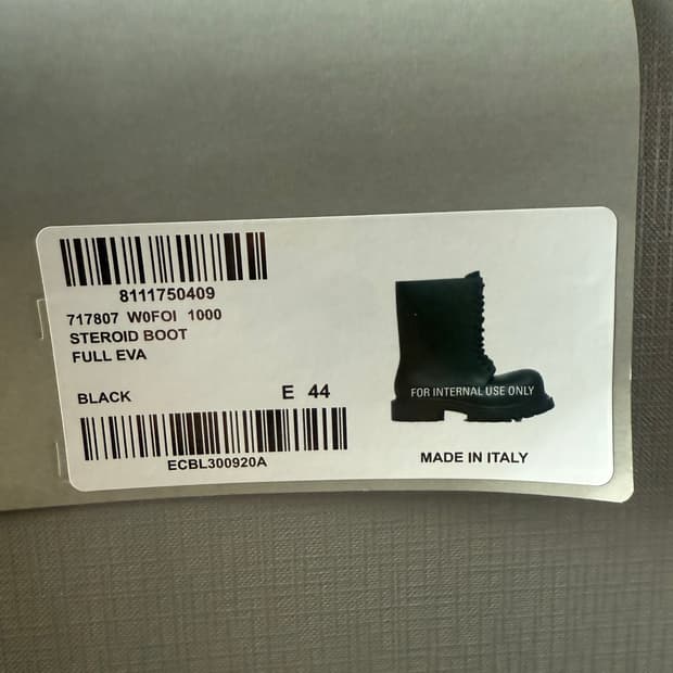 발렌시아가 스테로이드 부츠 44사이즈 