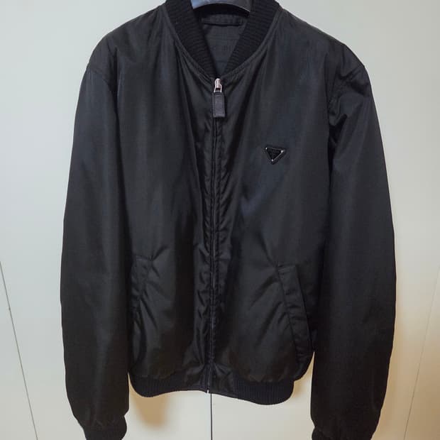 프라다 봄버 자켓 48