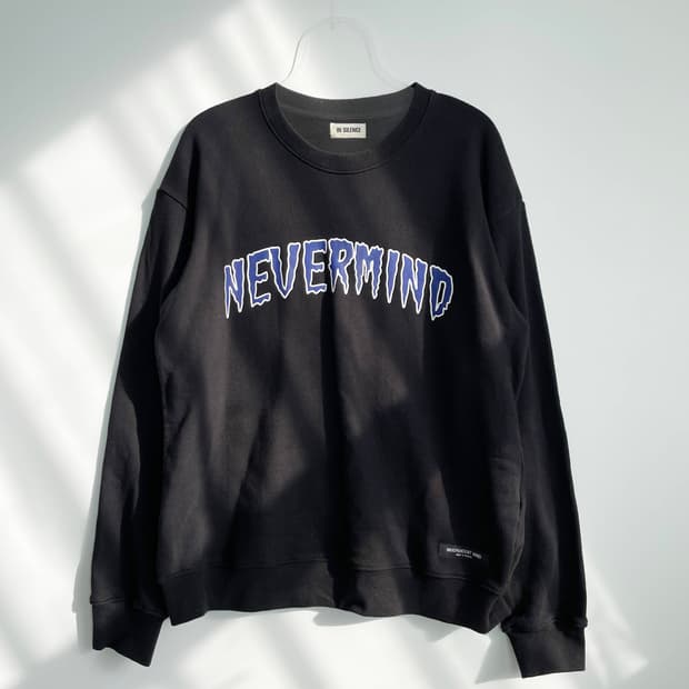 C2 인사일런스 맨투맨 L사이즈