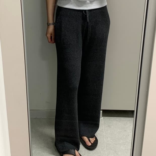 유니클로 워셔블 니트 립 밴딩 팬츠 다크 그레이 차콜 M 미듐 새상품