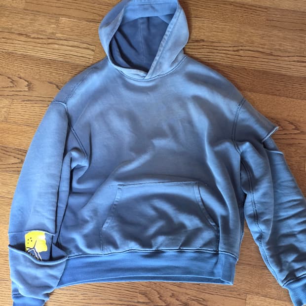 캐피탈 리버시블 플리스 엘보우 립 후드 패키쉬 레인보우 블루