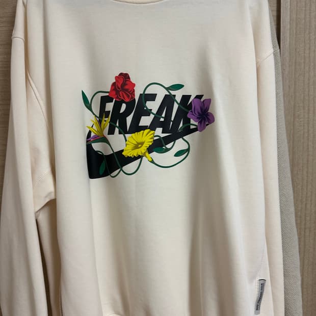 나이키 야니스 크루 맨투맨 XL